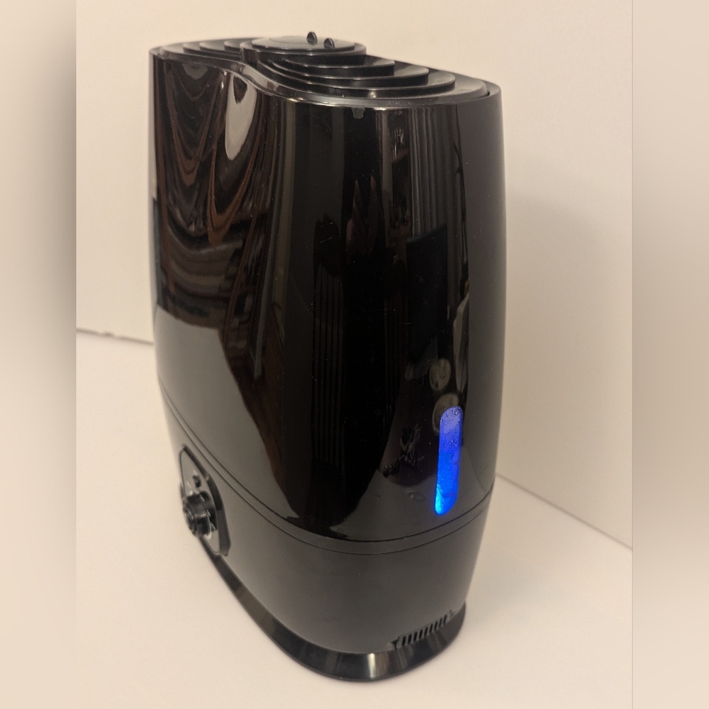 Intertek Ultrasonic HumidifierModel No.: EC-H - Picture 2 of 12